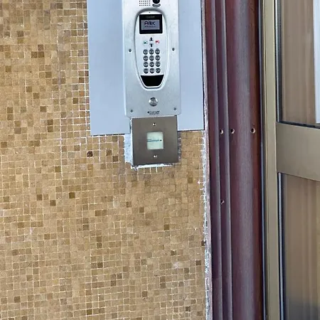 Appartement En Rez De Jardin Sur La