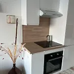 En Rez De Jardin Sur La Ментона